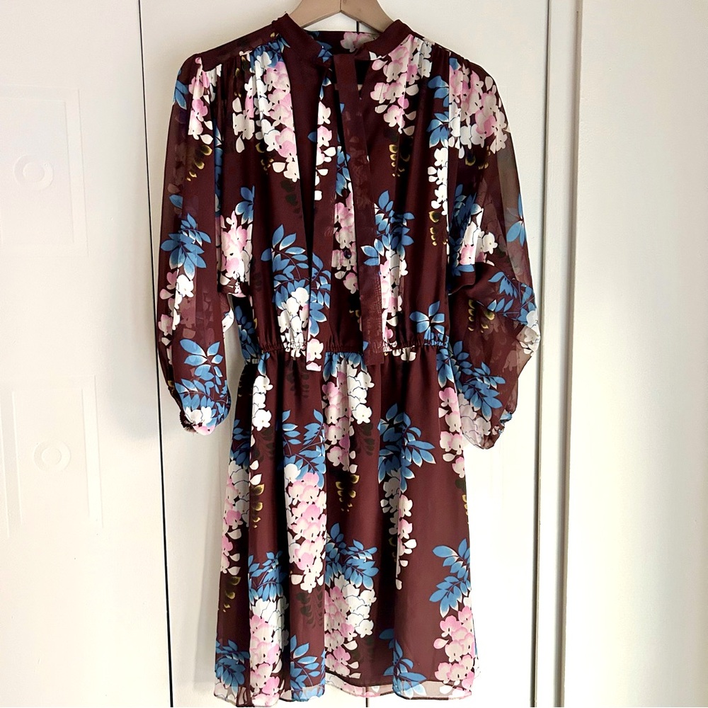 Ann Taylor dress sheer sleeve size 6 tie neck elastic waist